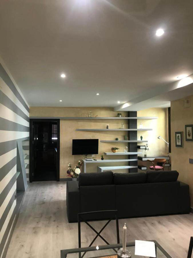 דירות סביליה Styling Sierpes Center מראה חיצוני תמונה